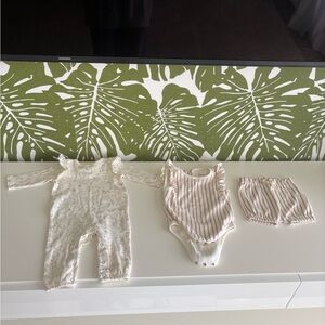 Baby butterfly, snail & mushroom Outfit Set with Lace and Stripes🐌🦋